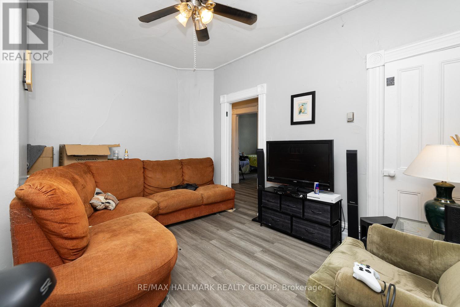 246 Laurier Avenue E Property Photo 24