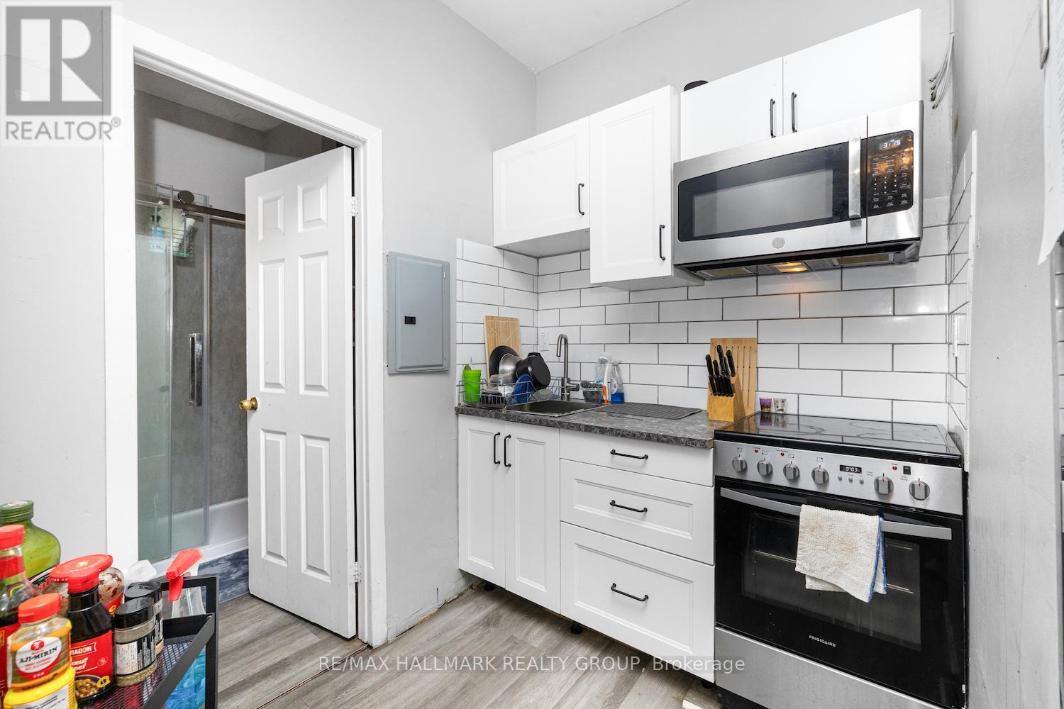 246 Laurier Avenue E Property Photo 25