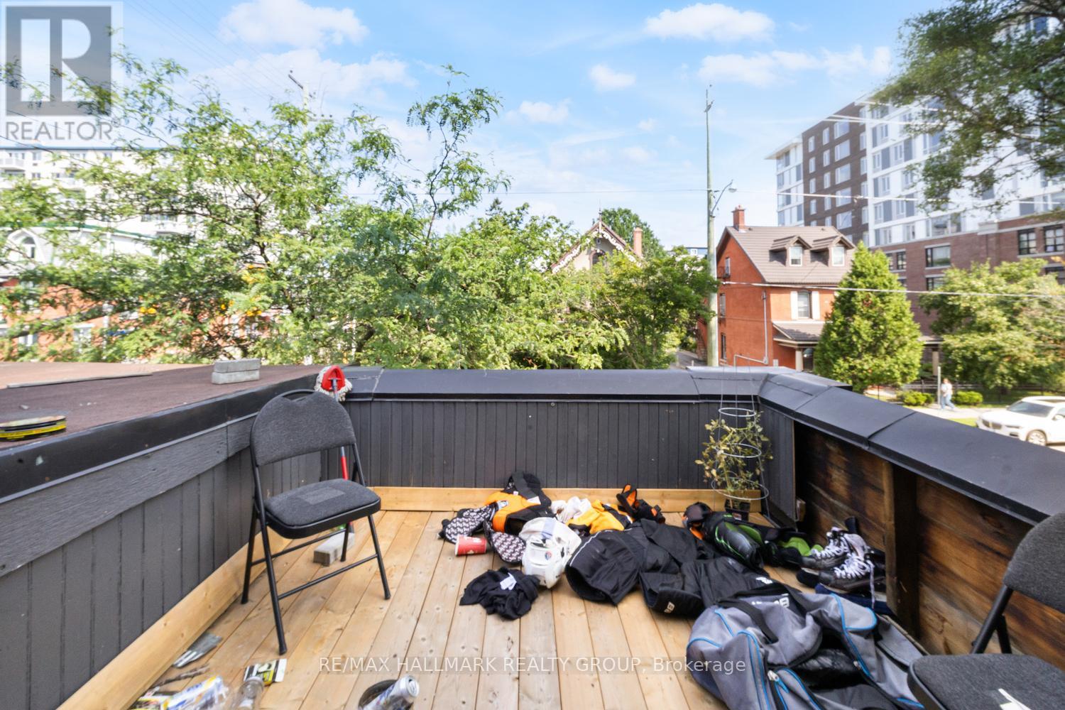 246 Laurier Avenue E Property Photo 33