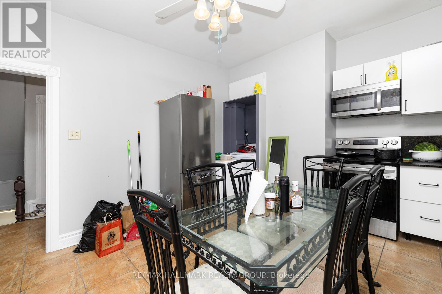 246 Laurier Avenue E Property Photo 37