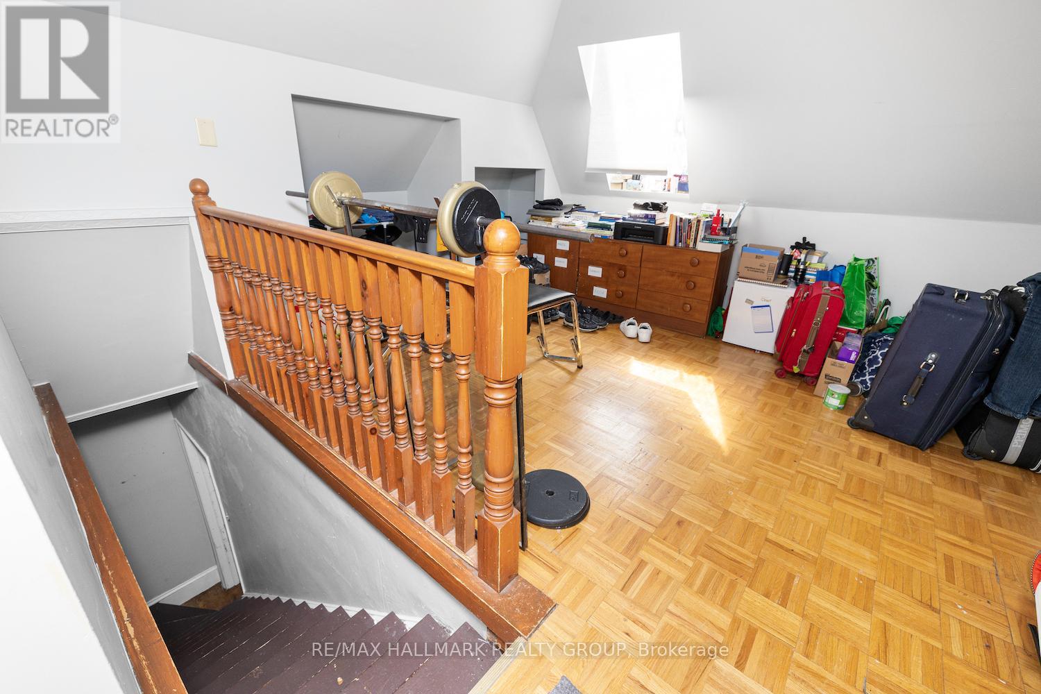 246 Laurier Avenue E Property Photo 41
