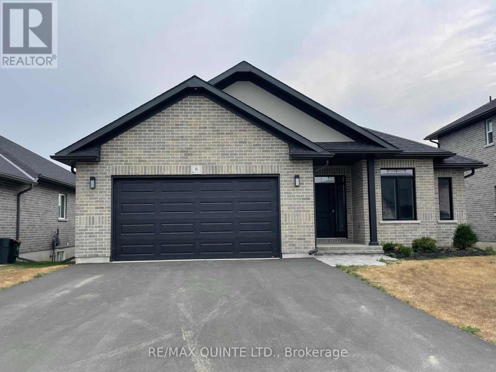 6 Vaughn Court Property Photo 1