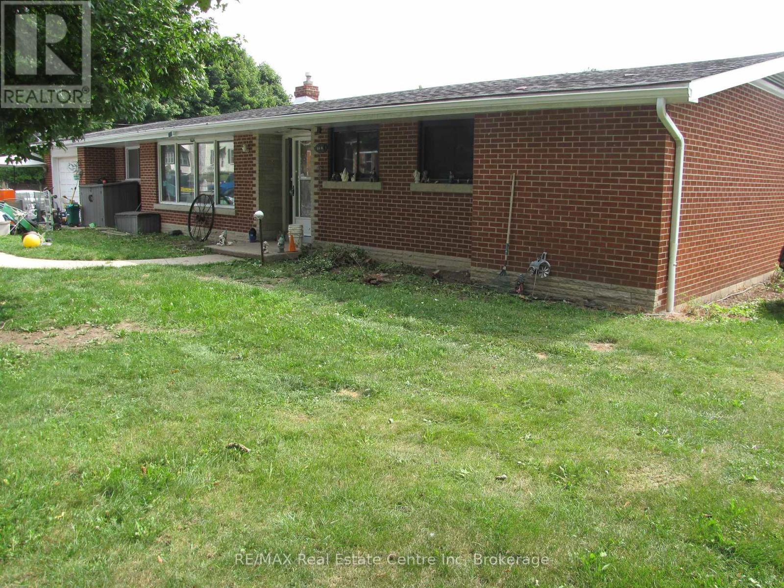 100 Edward Street Property Photo 1