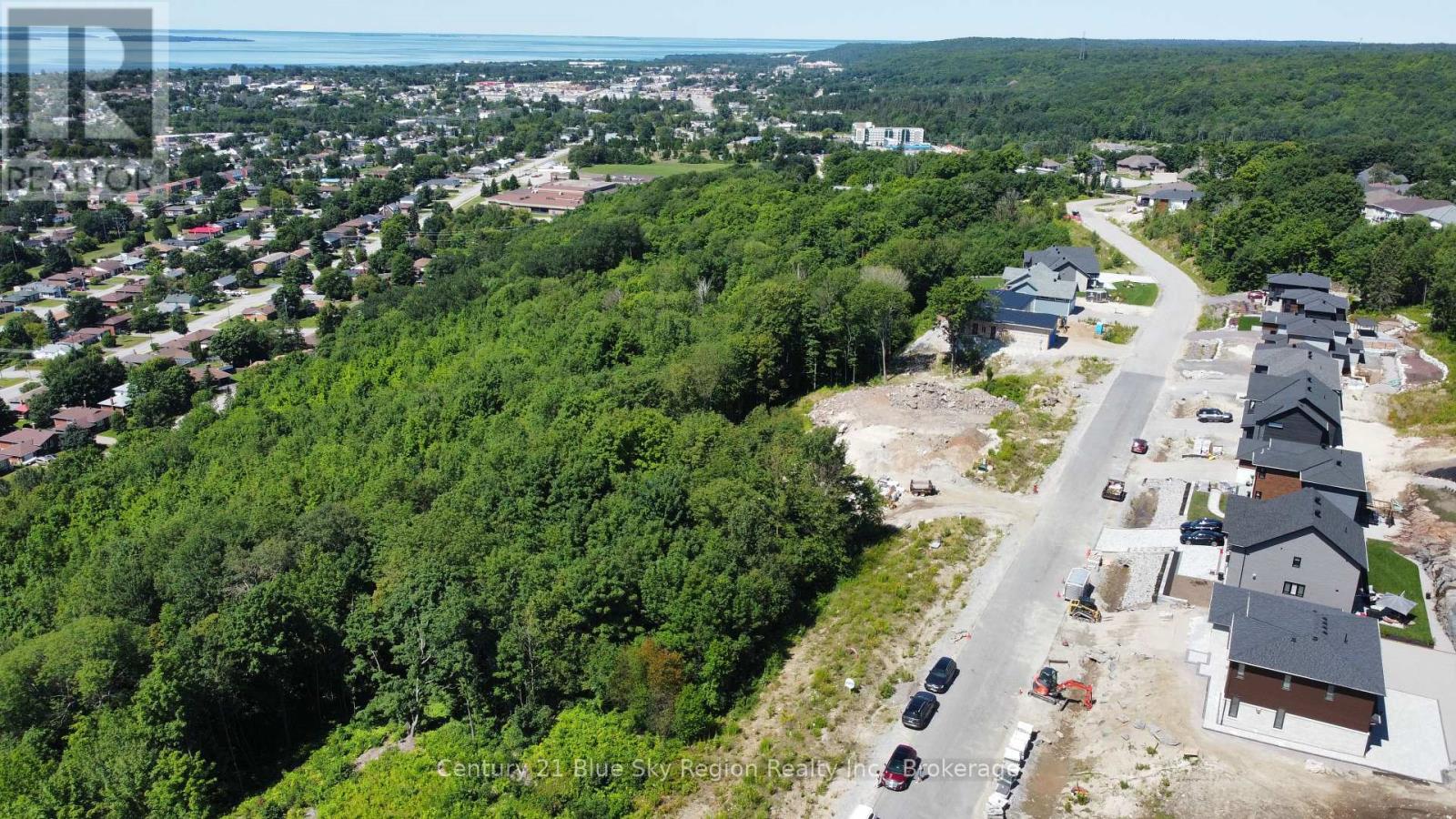 36 KENRETA DRIVE Property Photo 1