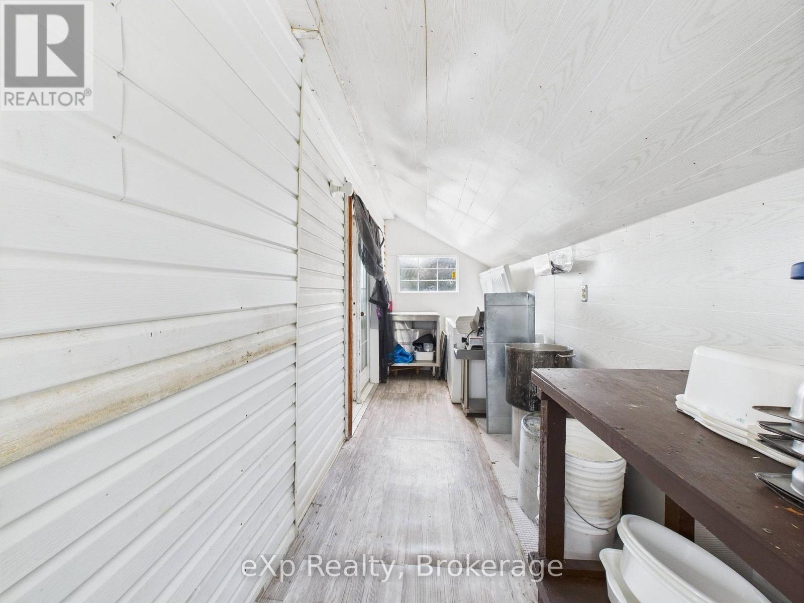 315194 Highway 6 Property Photo 20