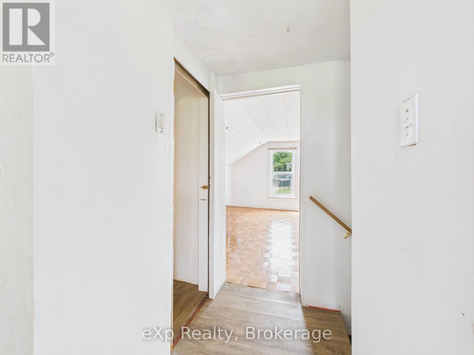 315194 Highway 6 Property Photo 22