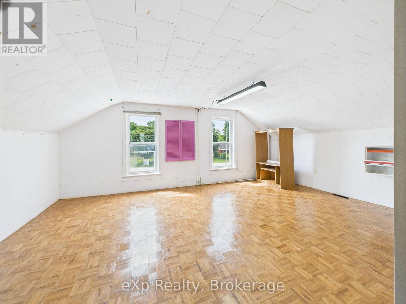 315194 Highway 6 Property Photo 25