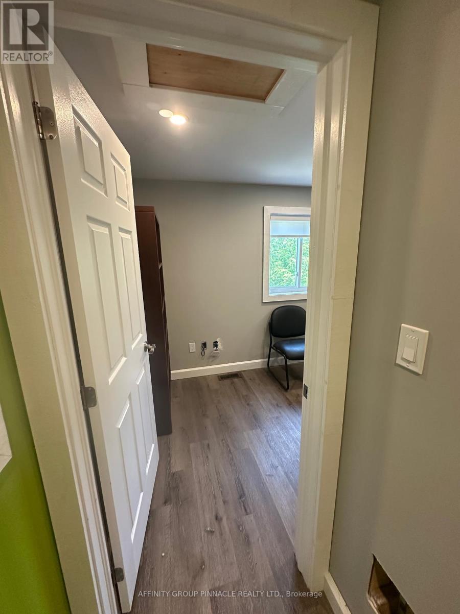 3a - 413 Eldon Road Property Photo 4