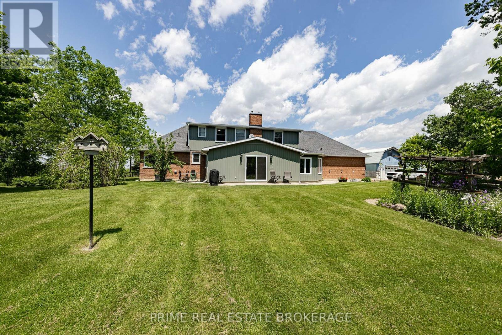 3304 Cromarty Drive Property Photo 3