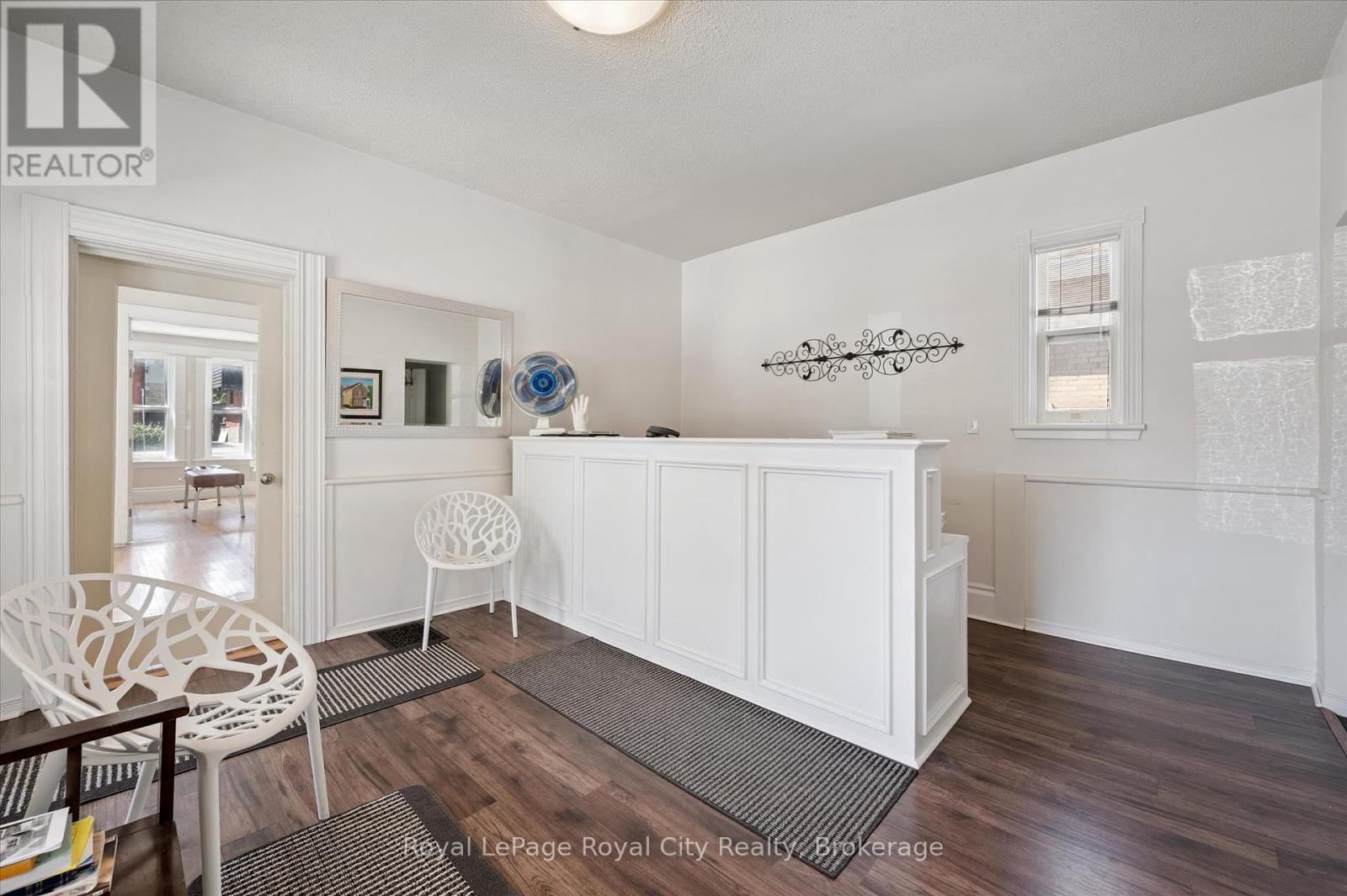 363 Woolwich Street Property Photo 5