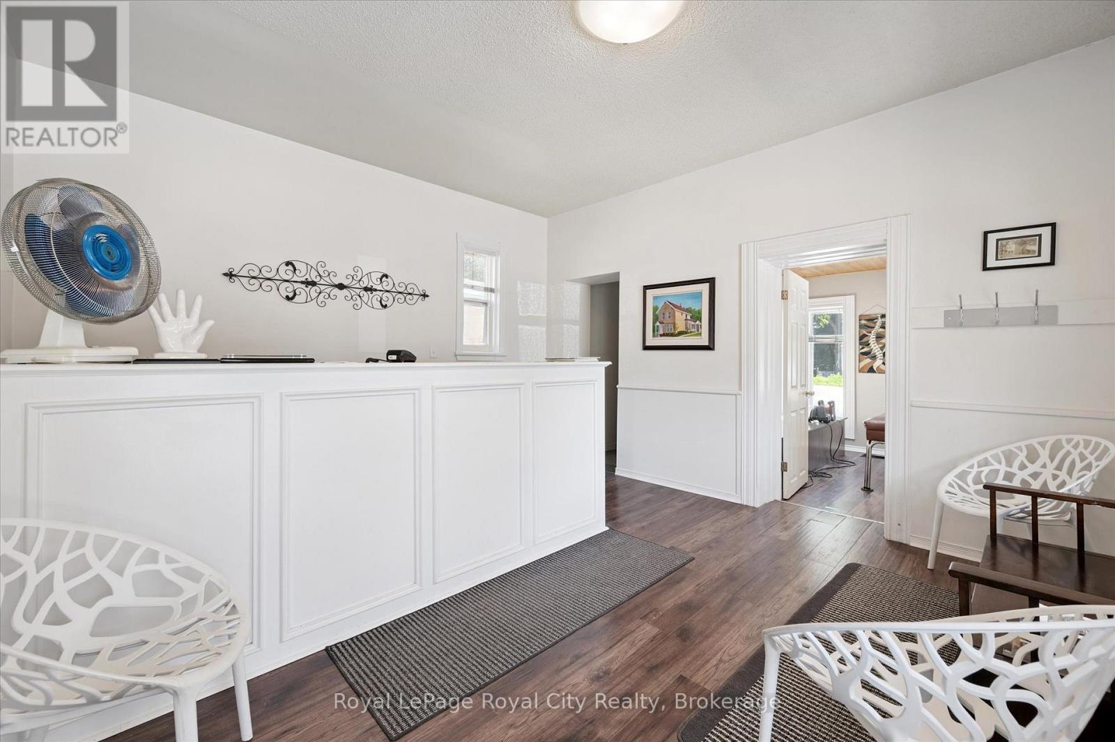 363 Woolwich Street Property Photo 6