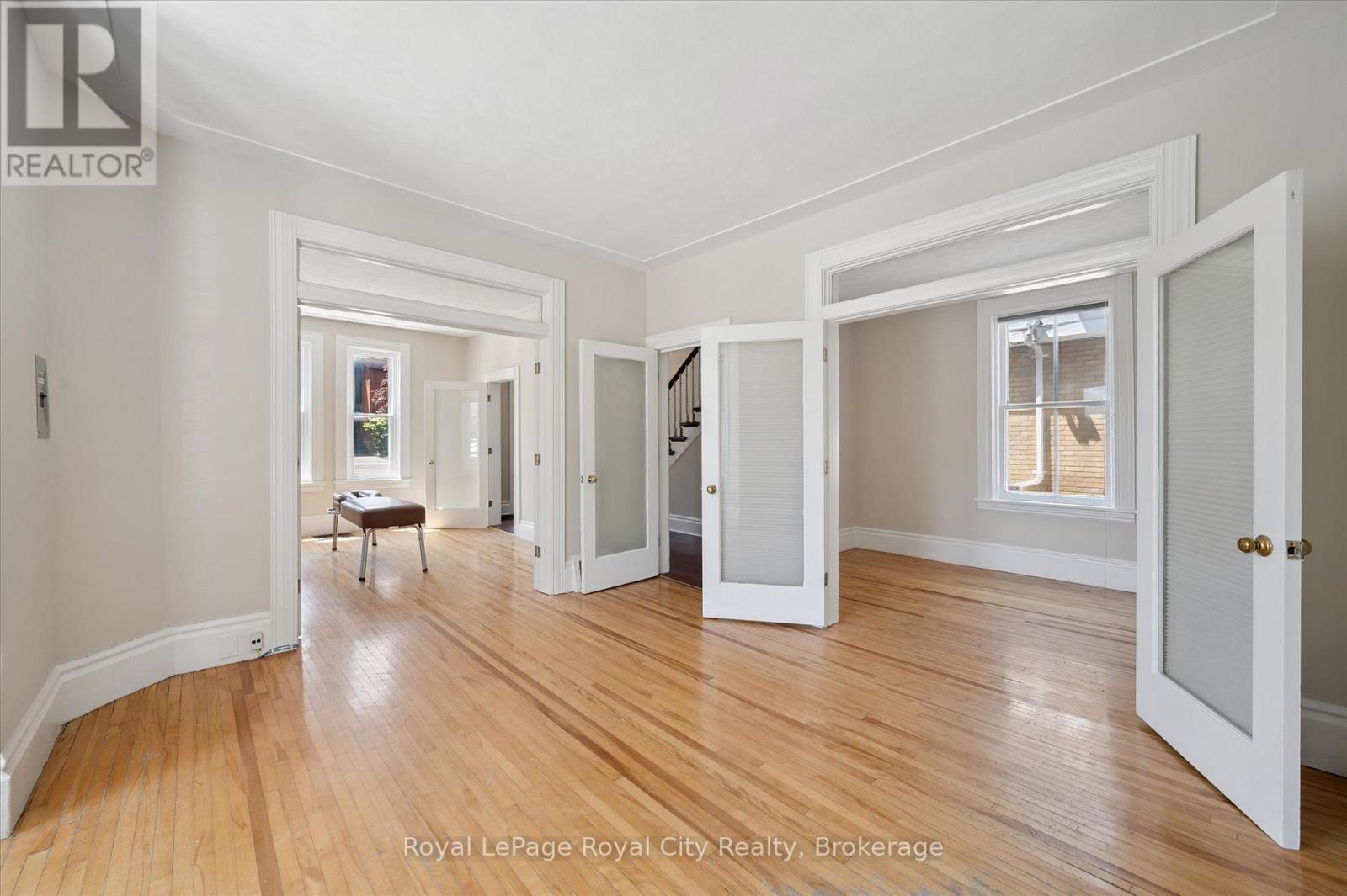 363 Woolwich Street Property Photo 11