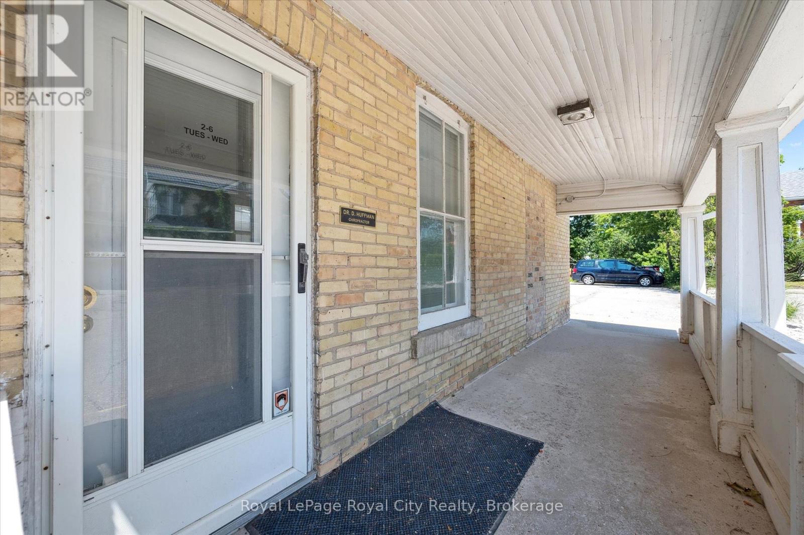 363 Woolwich Street Property Photo 25