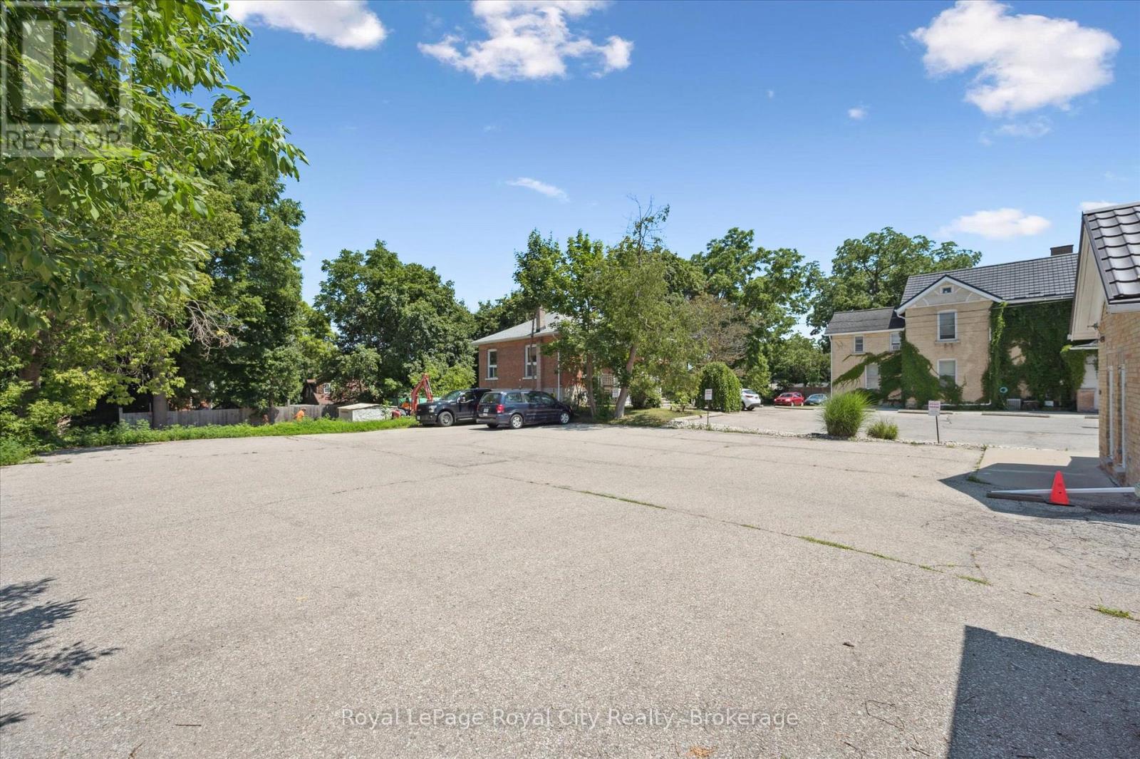 363 Woolwich Street Property Photo 29