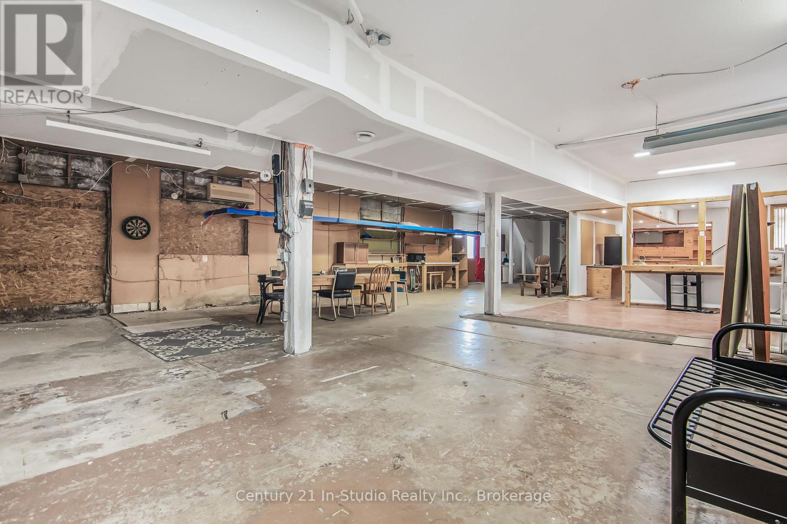 340 Boyd Street Property Photo 17