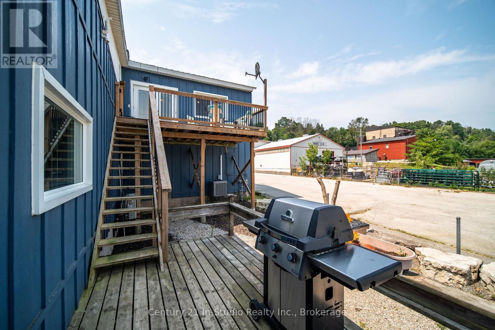 340 Boyd Street Property Photo 21