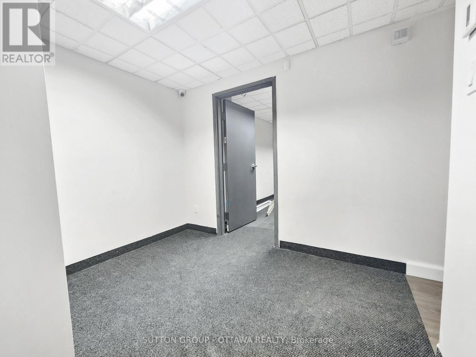 F-a - 22 Antares Drive Property Photo 10