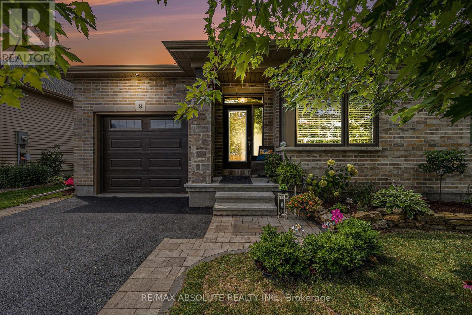 8 Matthews Street Property Photo 1
