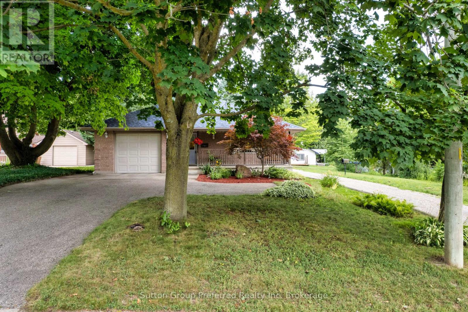 227 Bower Hill Road Property Photo 1