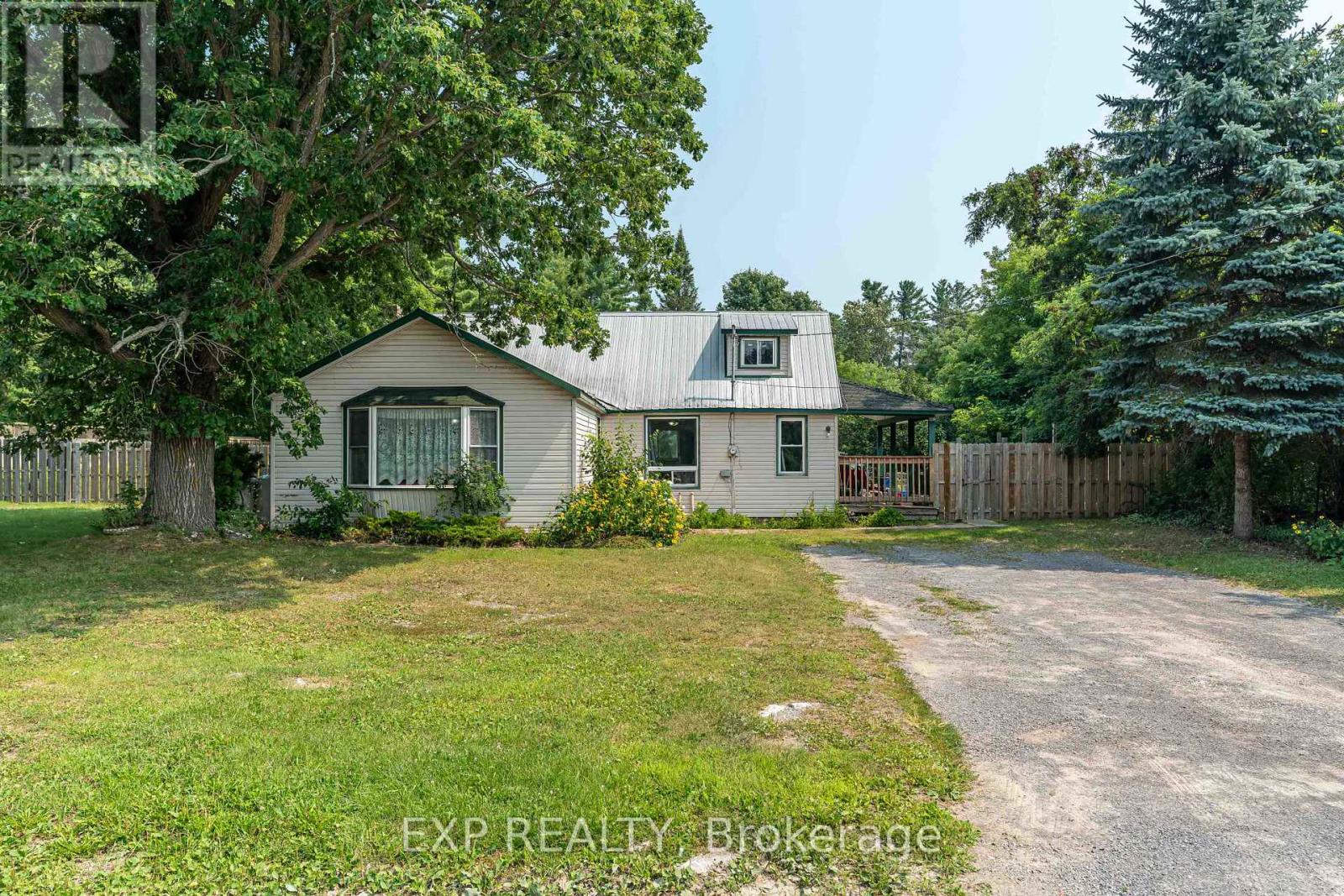 178 Burnstown Road Property Photo 1