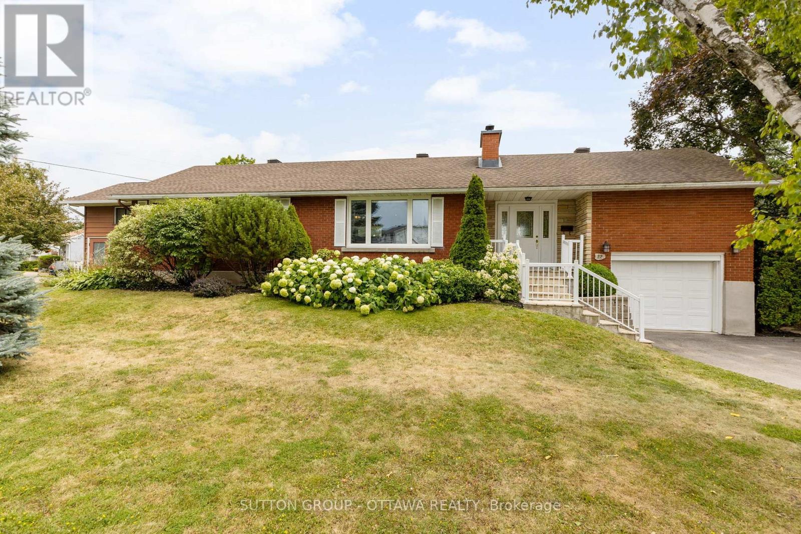 22 PHILLIP DRIVE Property Photo 1