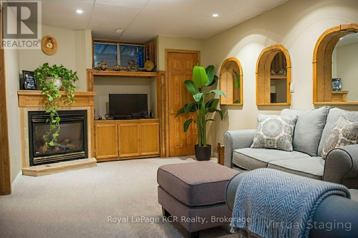 872 9th A East Avenue Property Photo 12