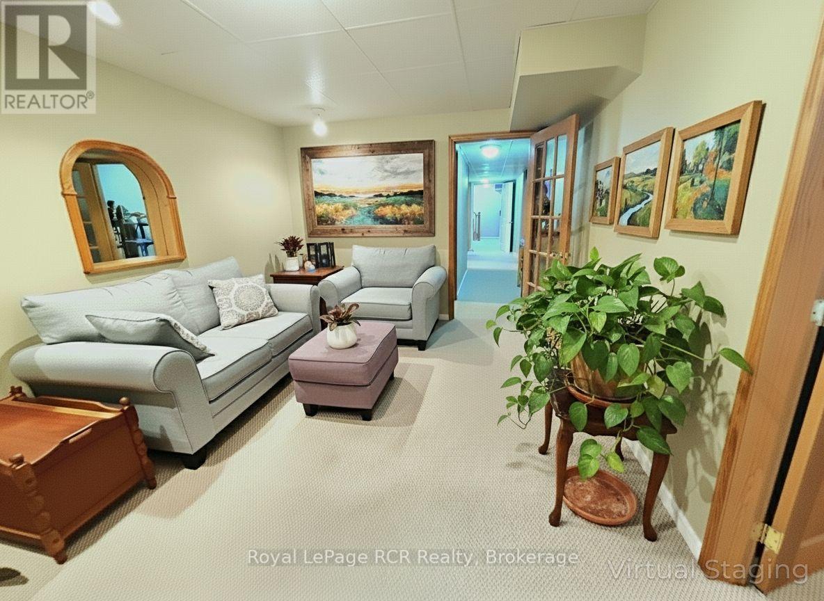 872 9th A East Avenue Property Photo 13