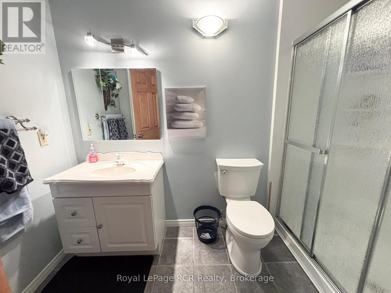 872 9th A East Avenue Property Photo 15