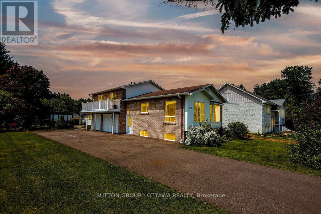 223 Des Outaouais Street Property Photo 1
