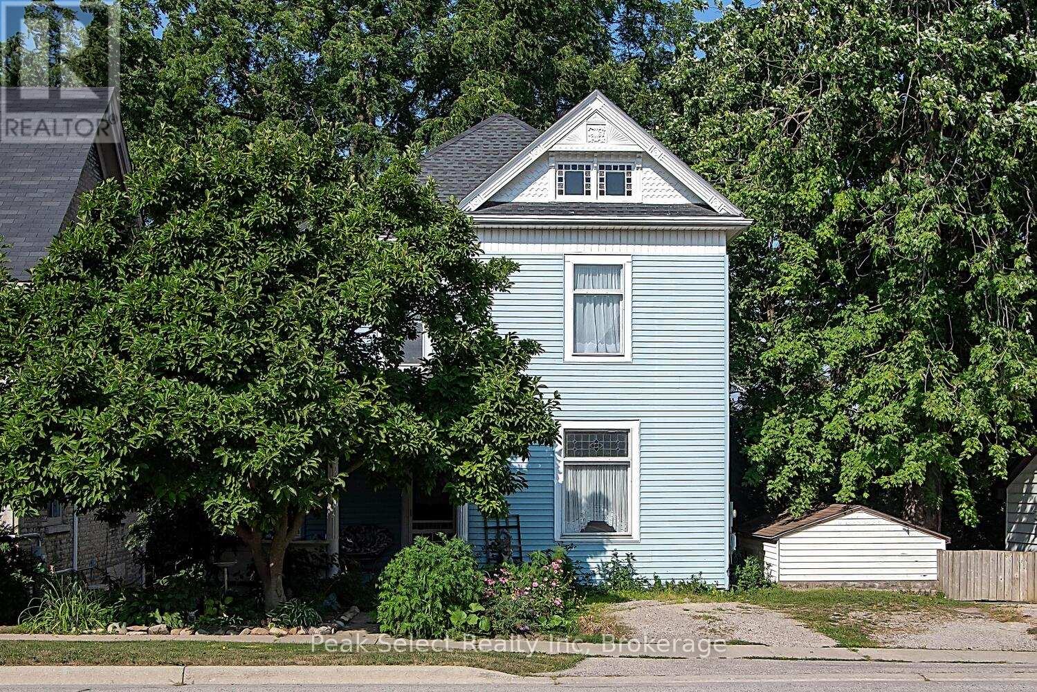 98 Church Street S Property Photo 1