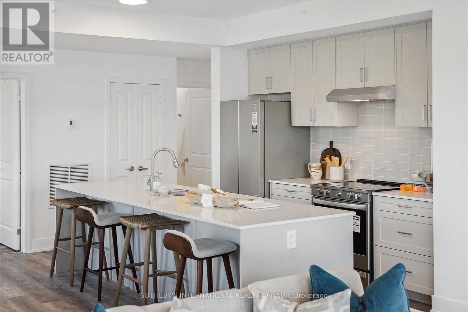 308 - 19b West Street N Property Photo 12