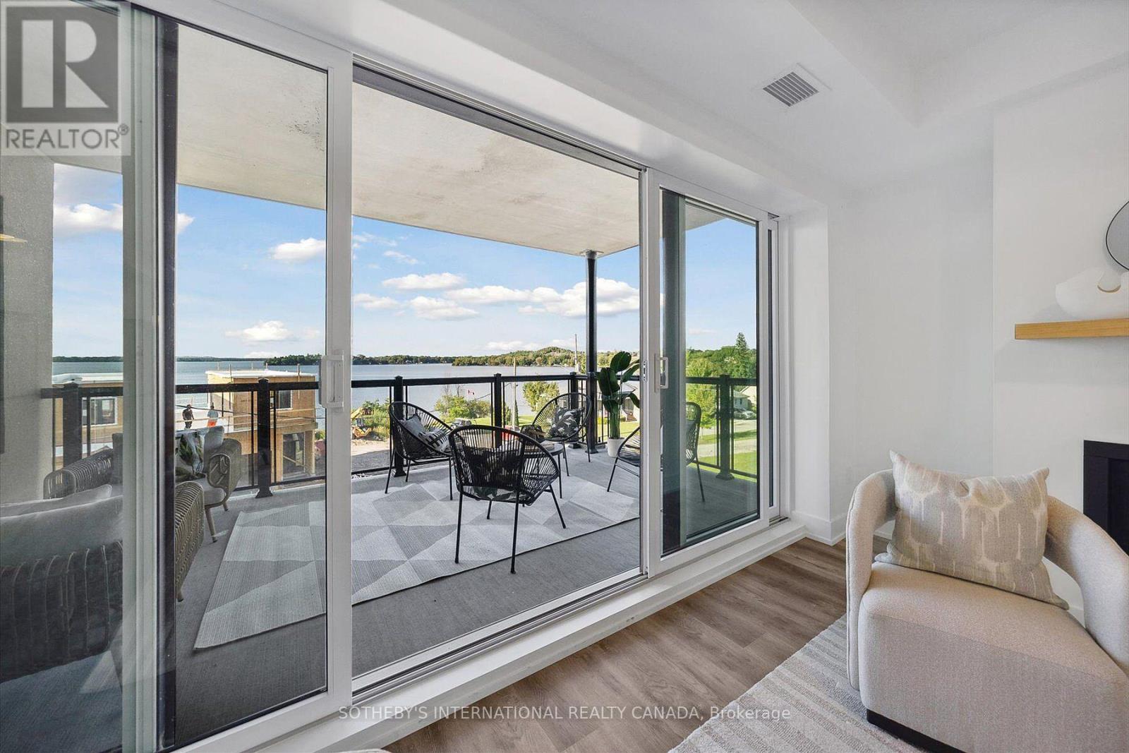 308 - 19b West Street N Property Photo 16