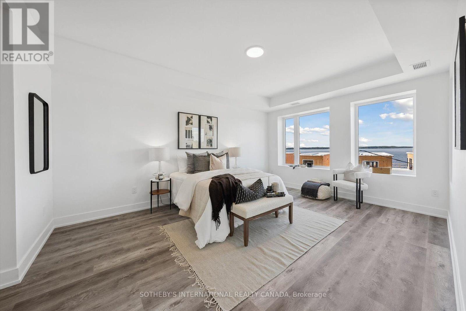 308 - 19b West Street N Property Photo 18