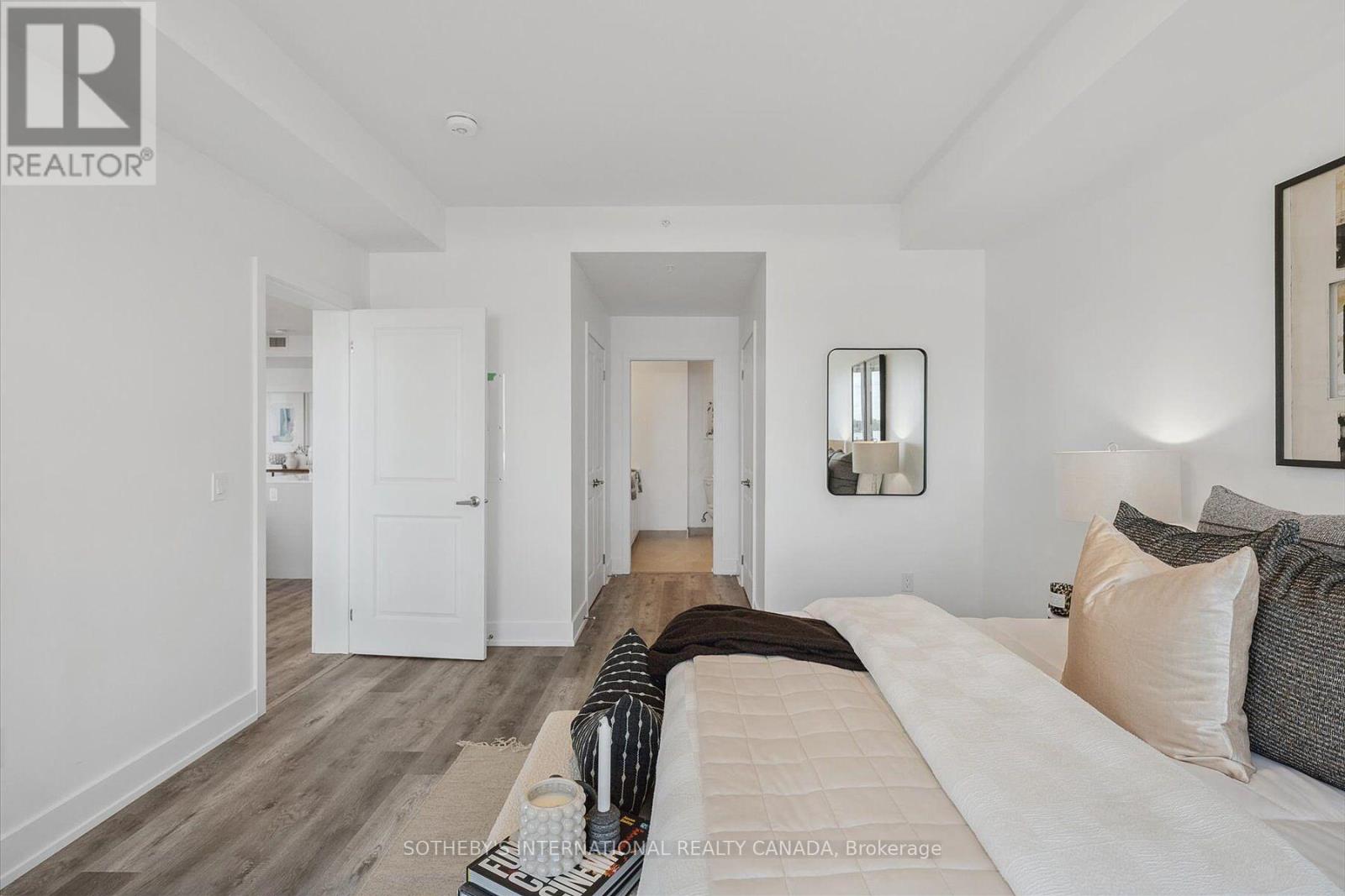 308 - 19b West Street N Property Photo 20