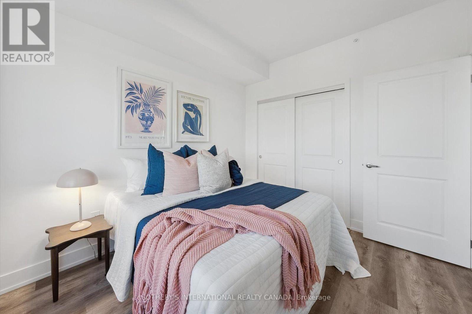 308 - 19b West Street N Property Photo 23