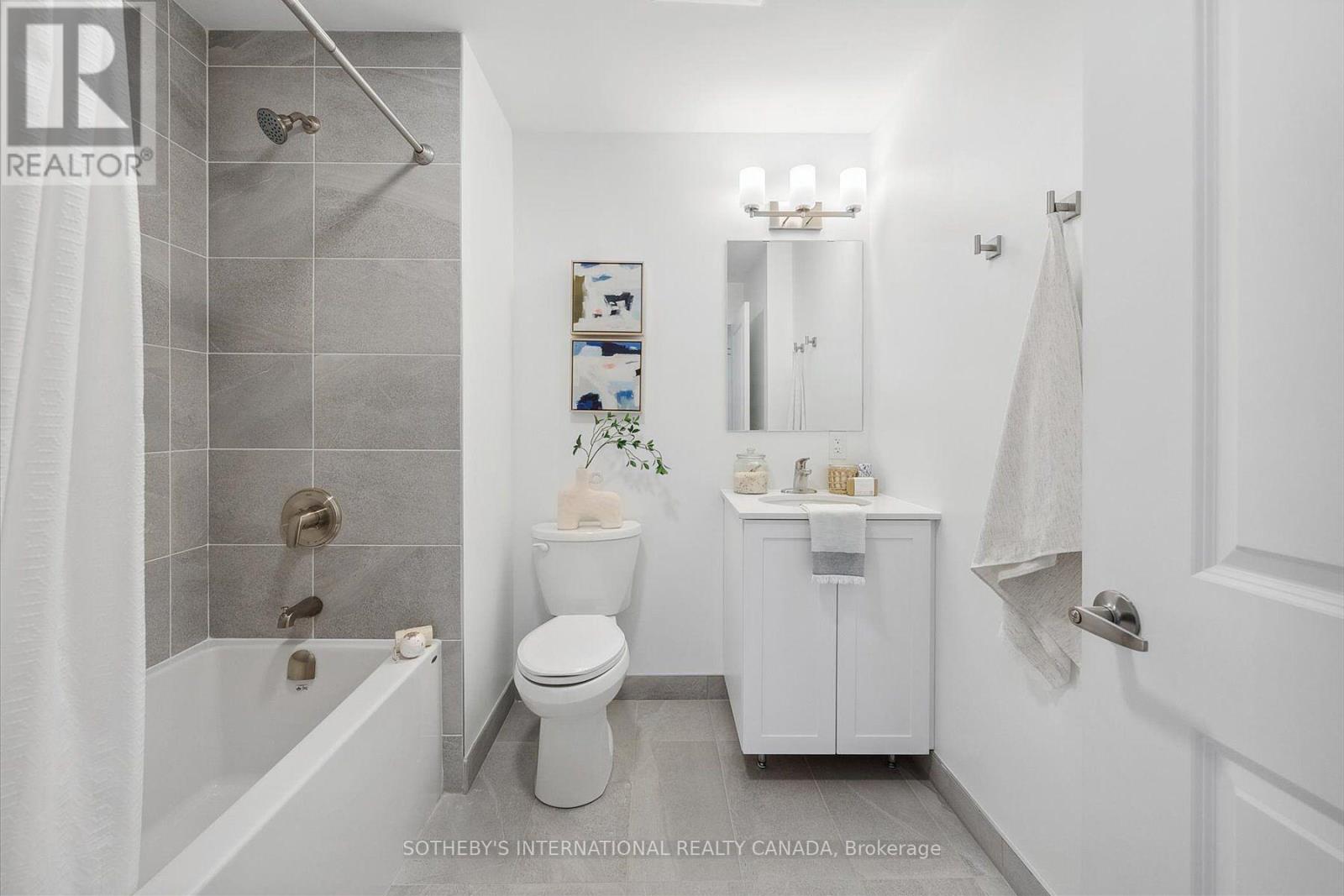 308 - 19b West Street N Property Photo 24