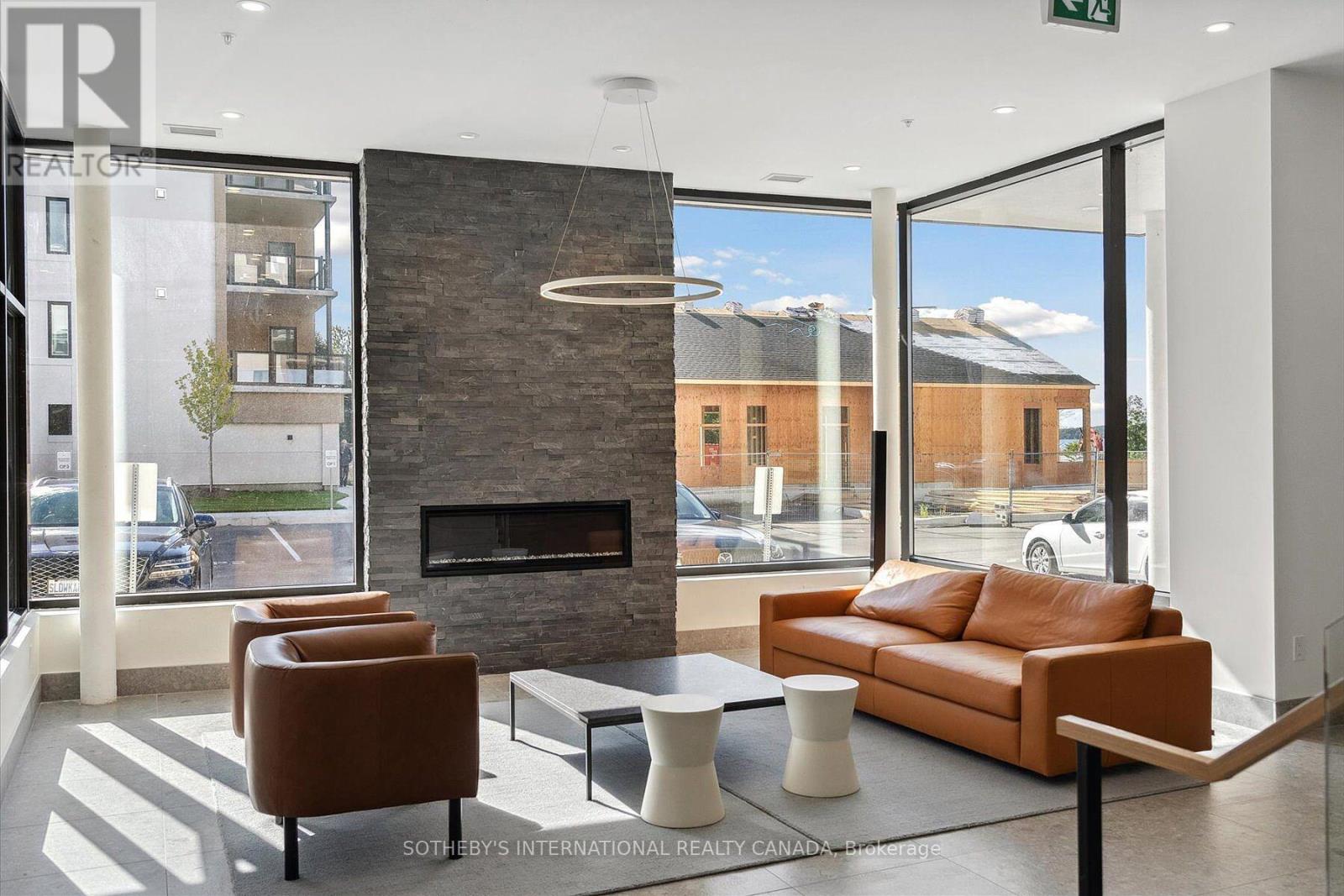 308 - 19b West Street N Property Photo 27