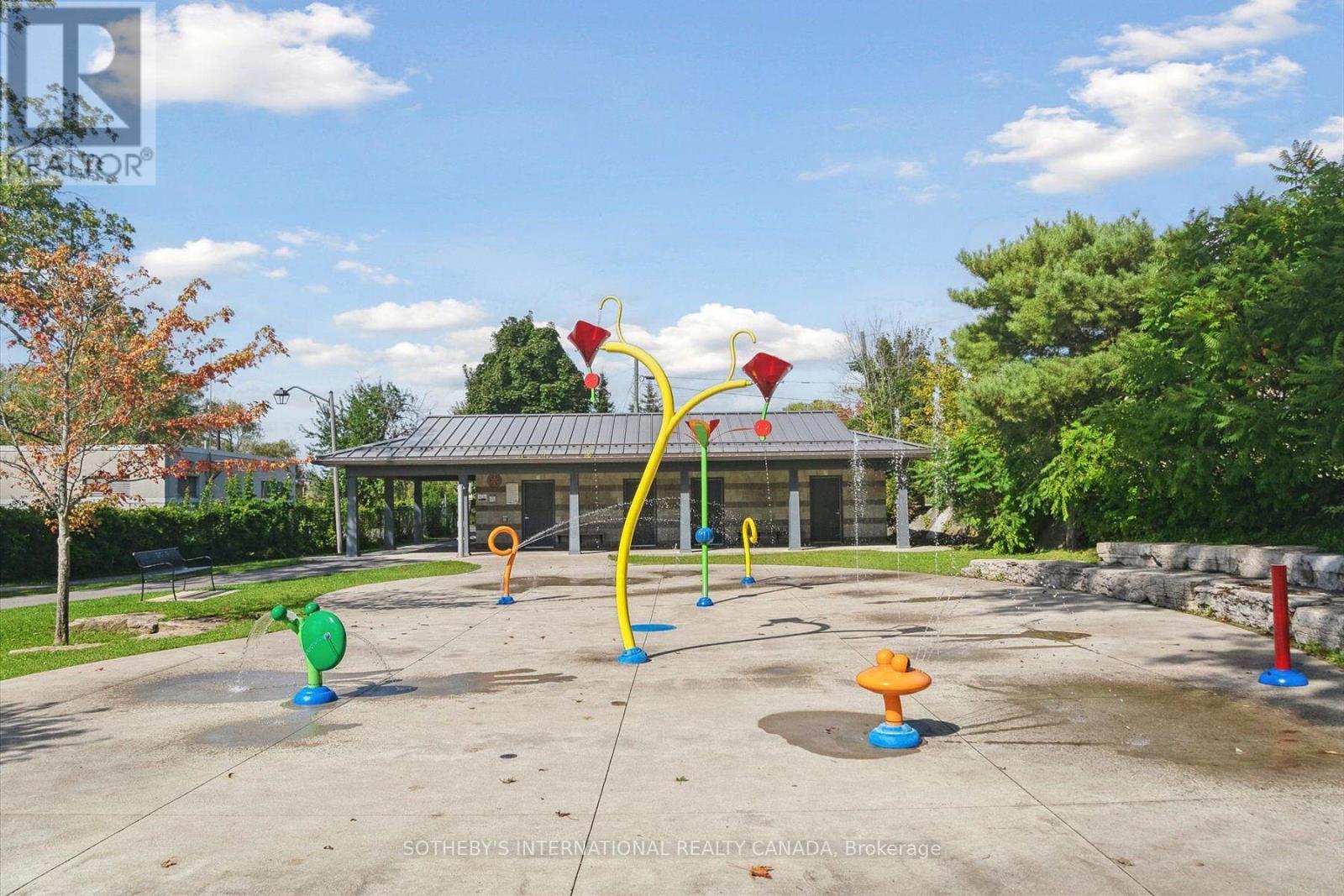 308 - 19b West Street N Property Photo 39