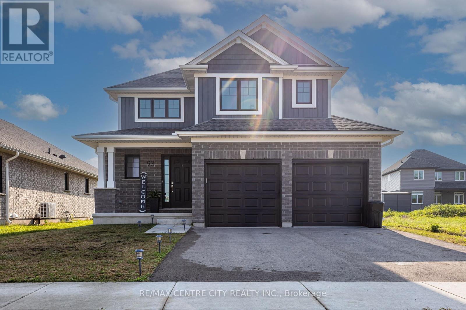 93 BENJAMIN PARKWAY Property Photo 1