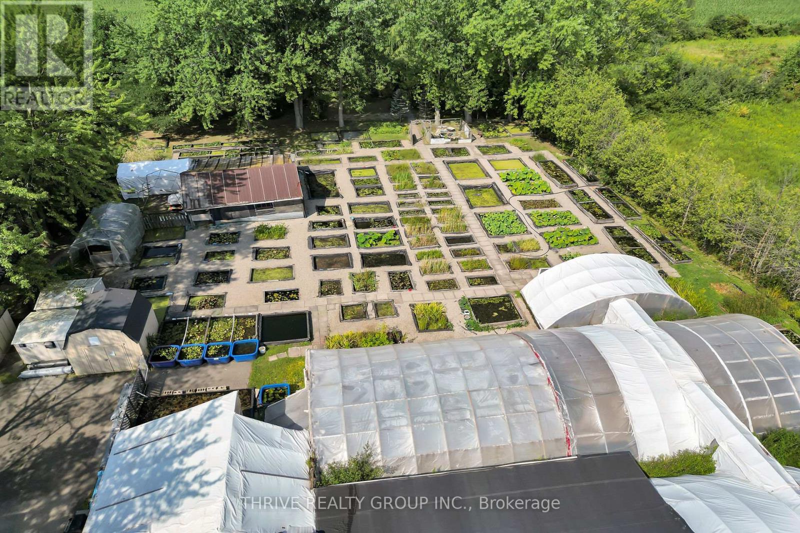 22049 Hyde Park Road Property Photo 2