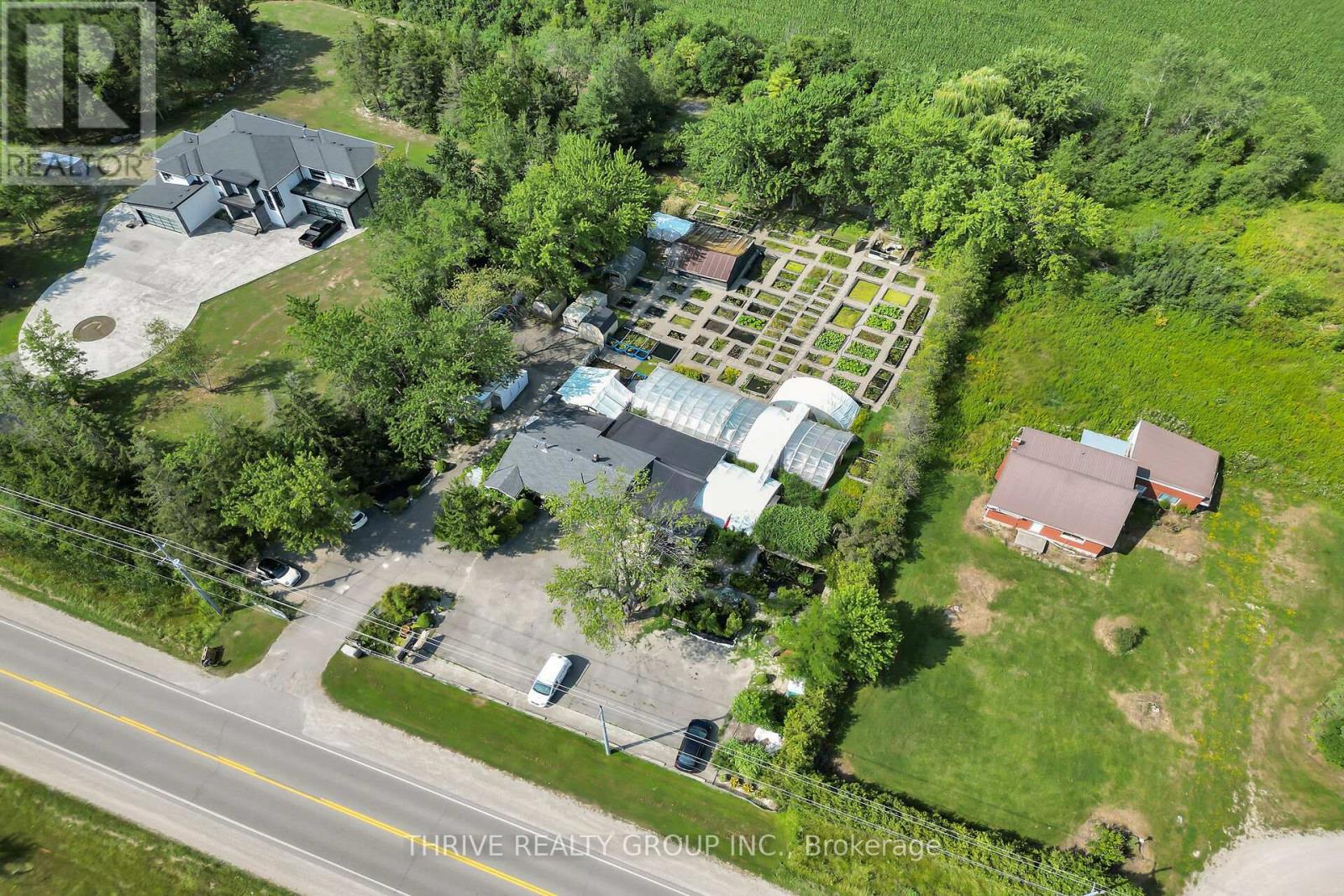 22049 Hyde Park Road Property Photo 3