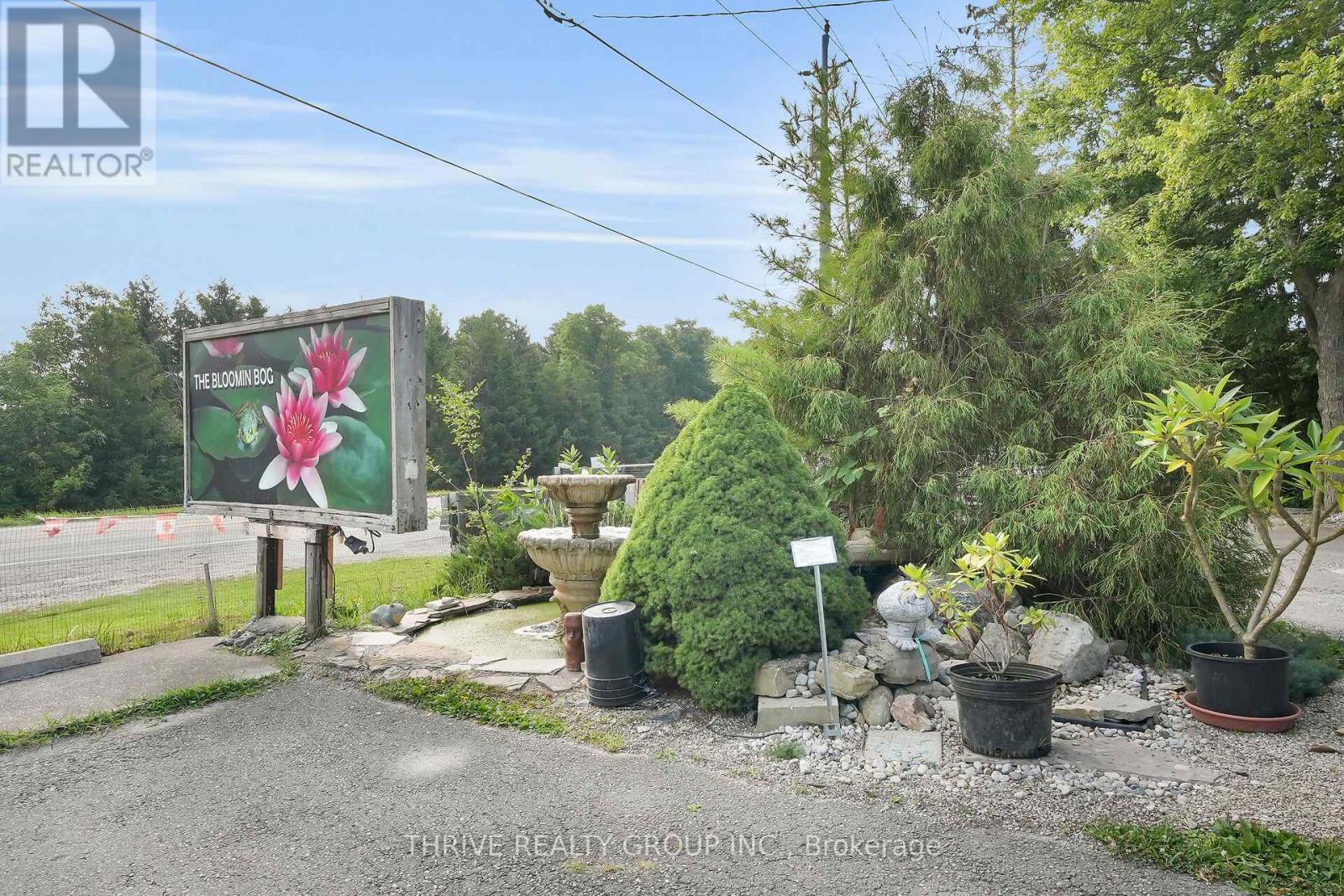 22049 Hyde Park Road Property Photo 18