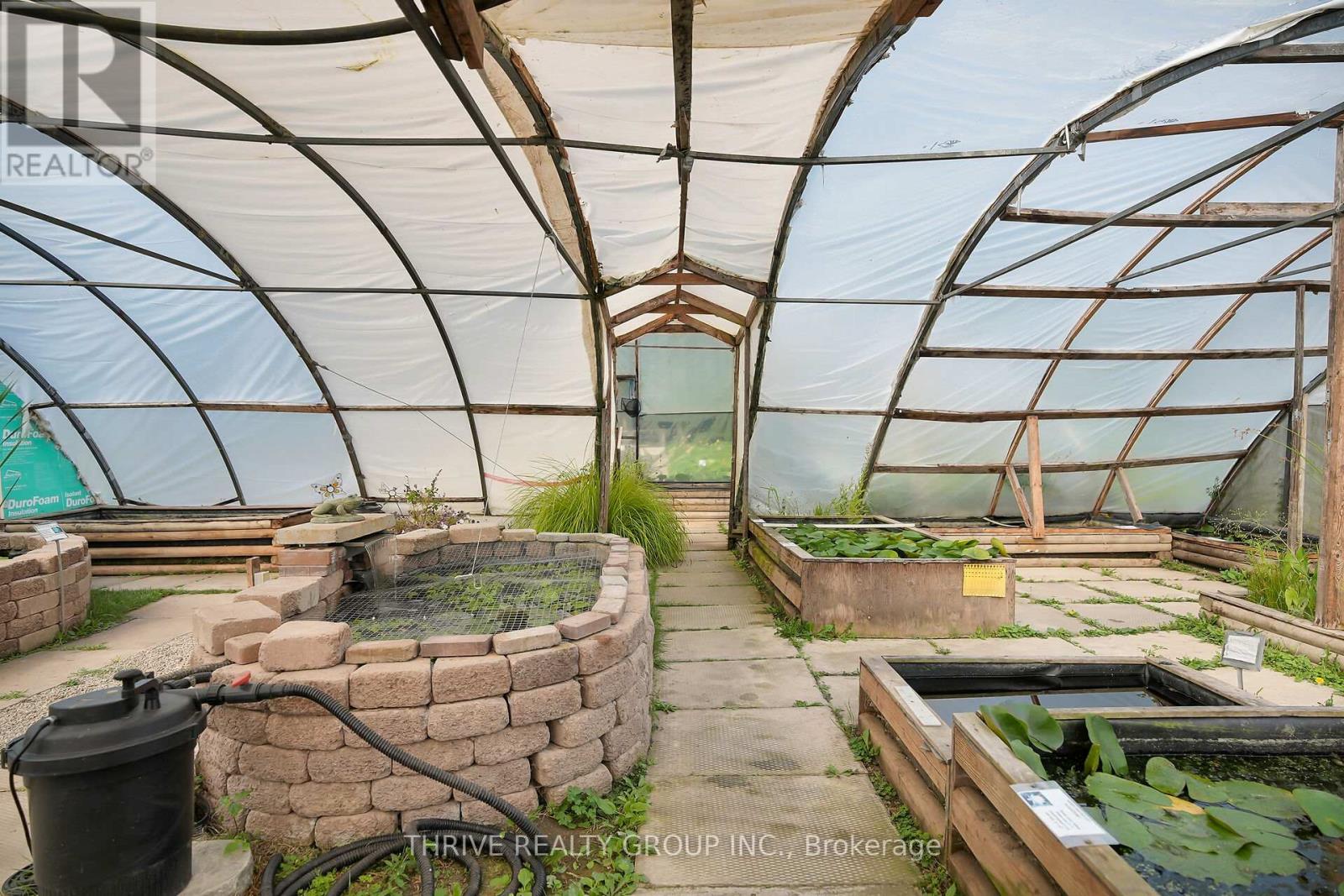 22049 Hyde Park Road Property Photo 37
