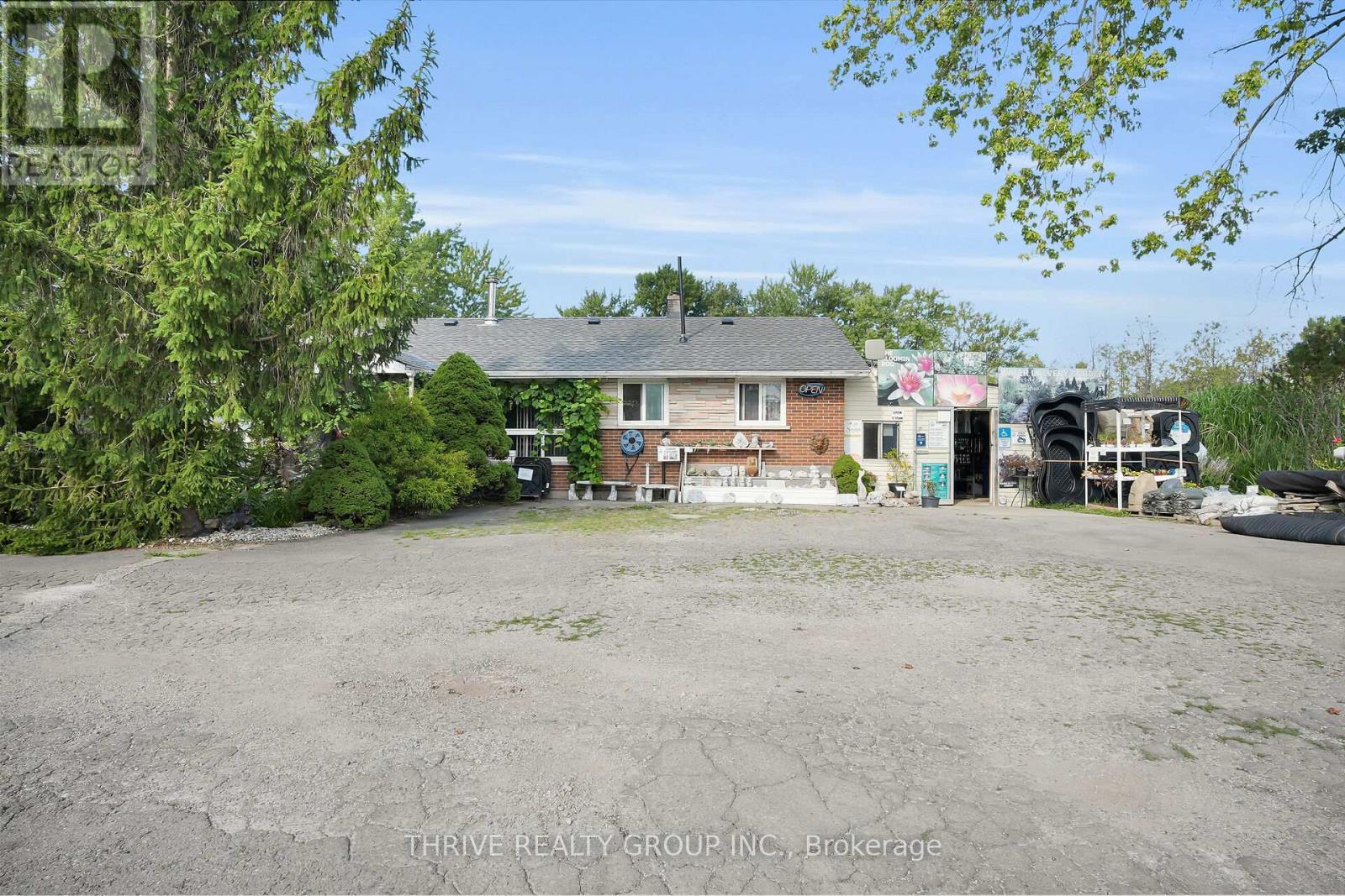 22049 Hyde Park Road Property Photo 39