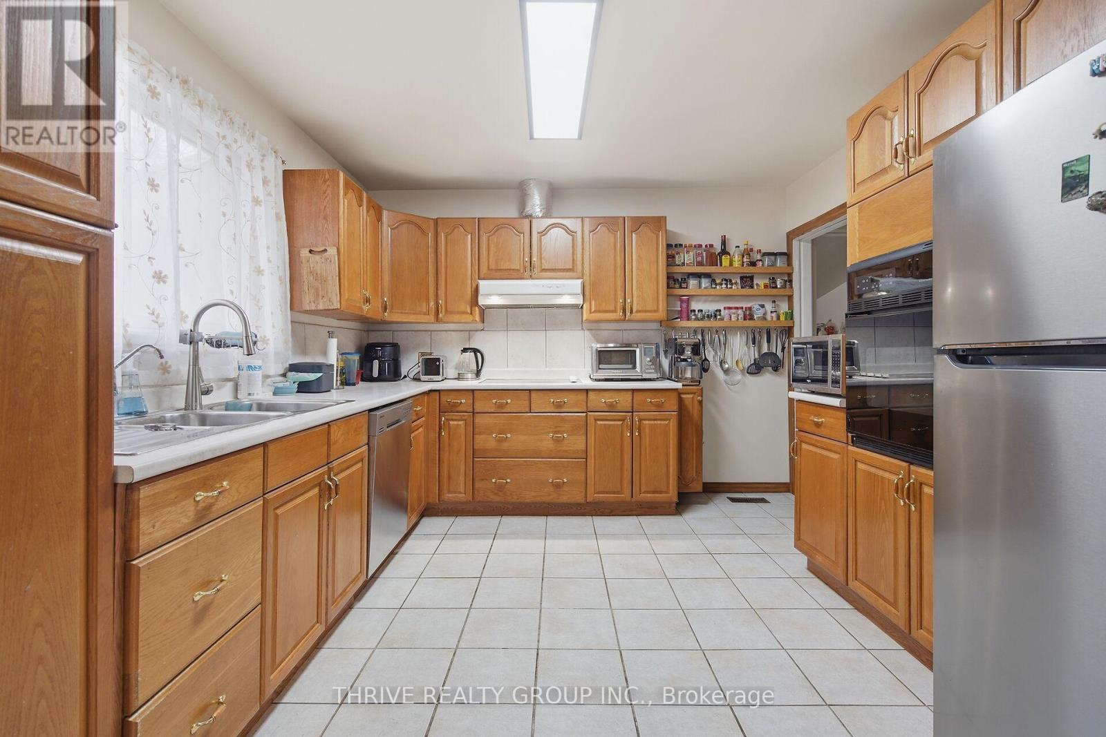 22049 Hyde Park Road Property Photo 42