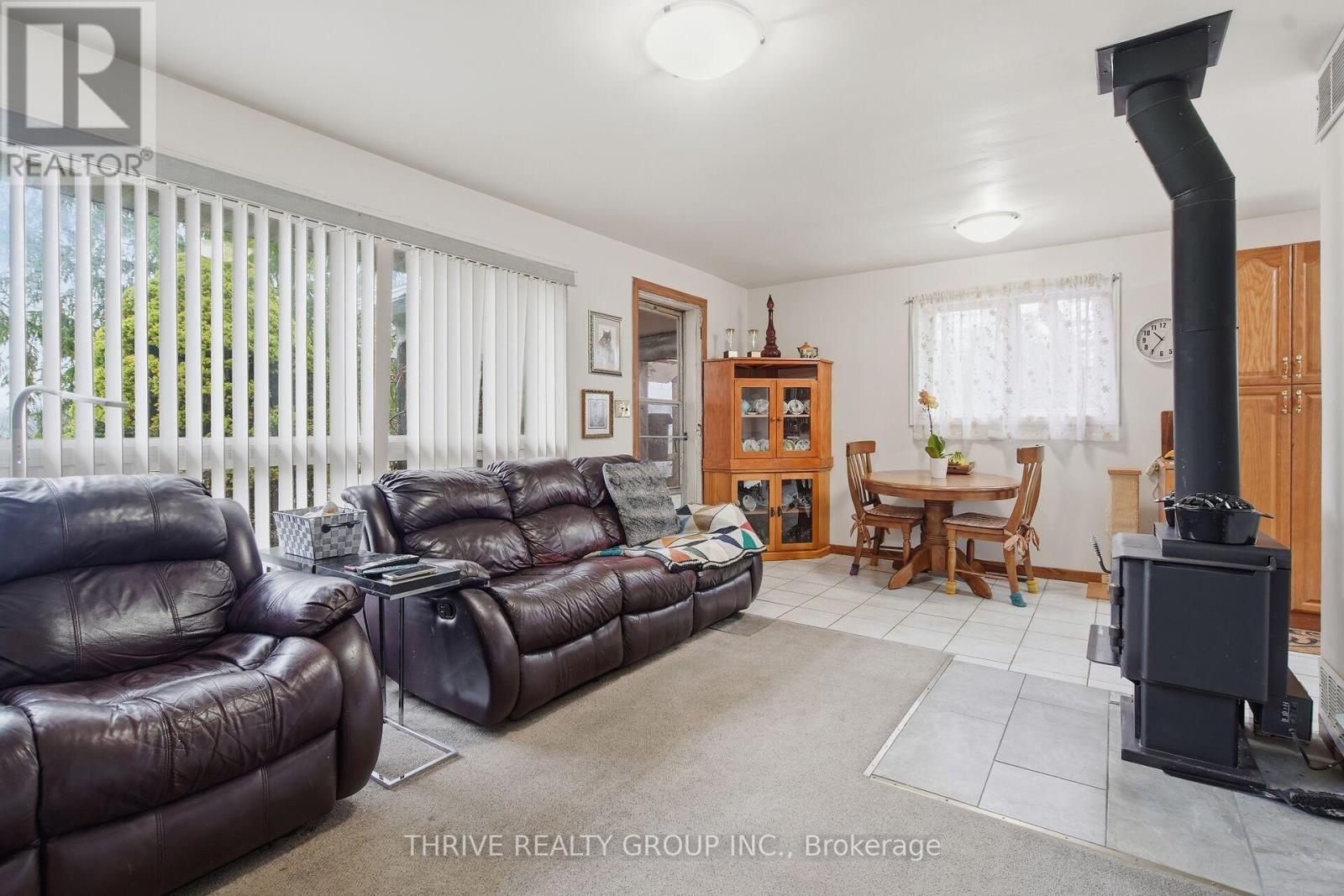 22049 Hyde Park Road Property Photo 44