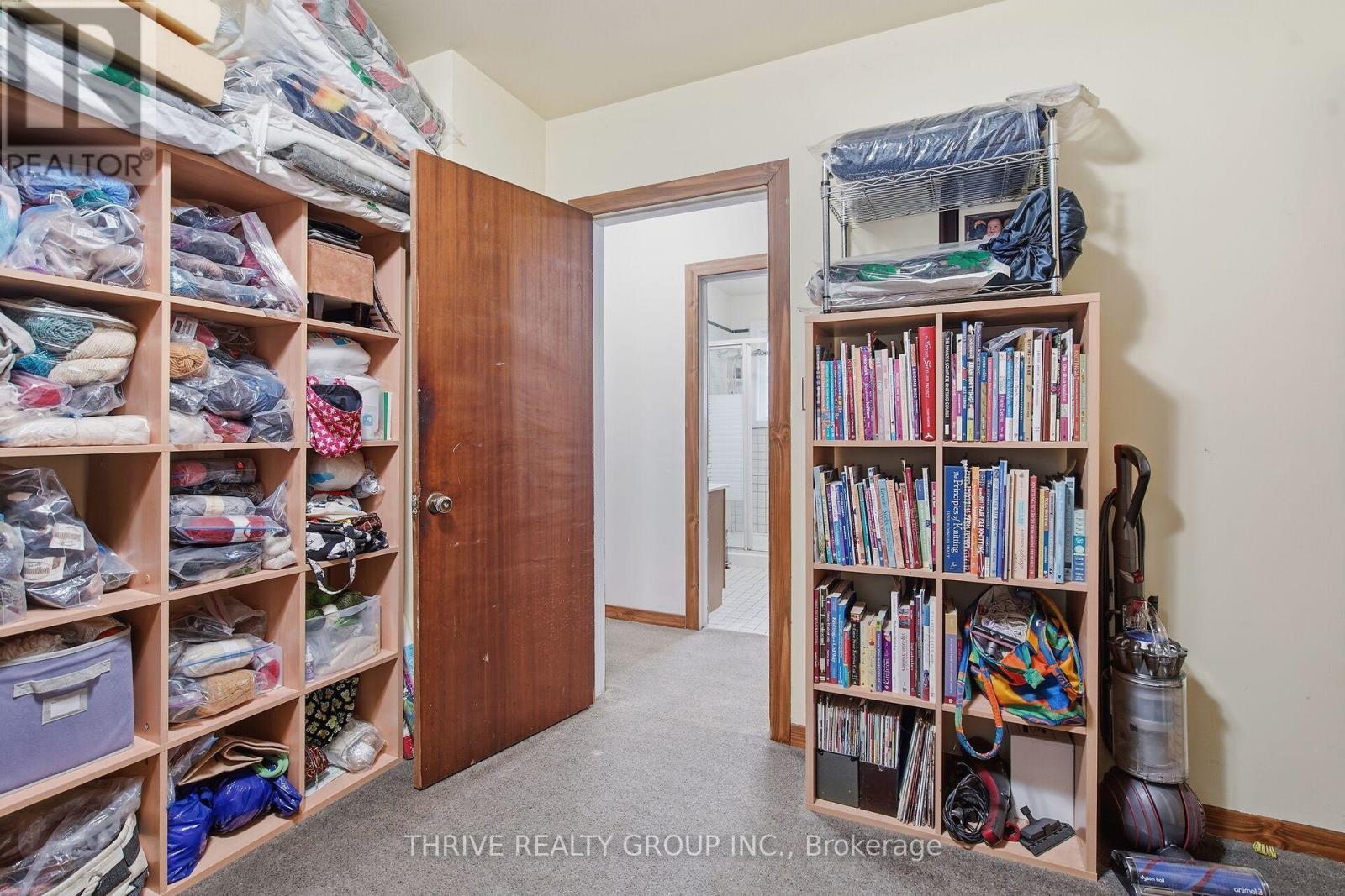 22049 Hyde Park Road Property Photo 48