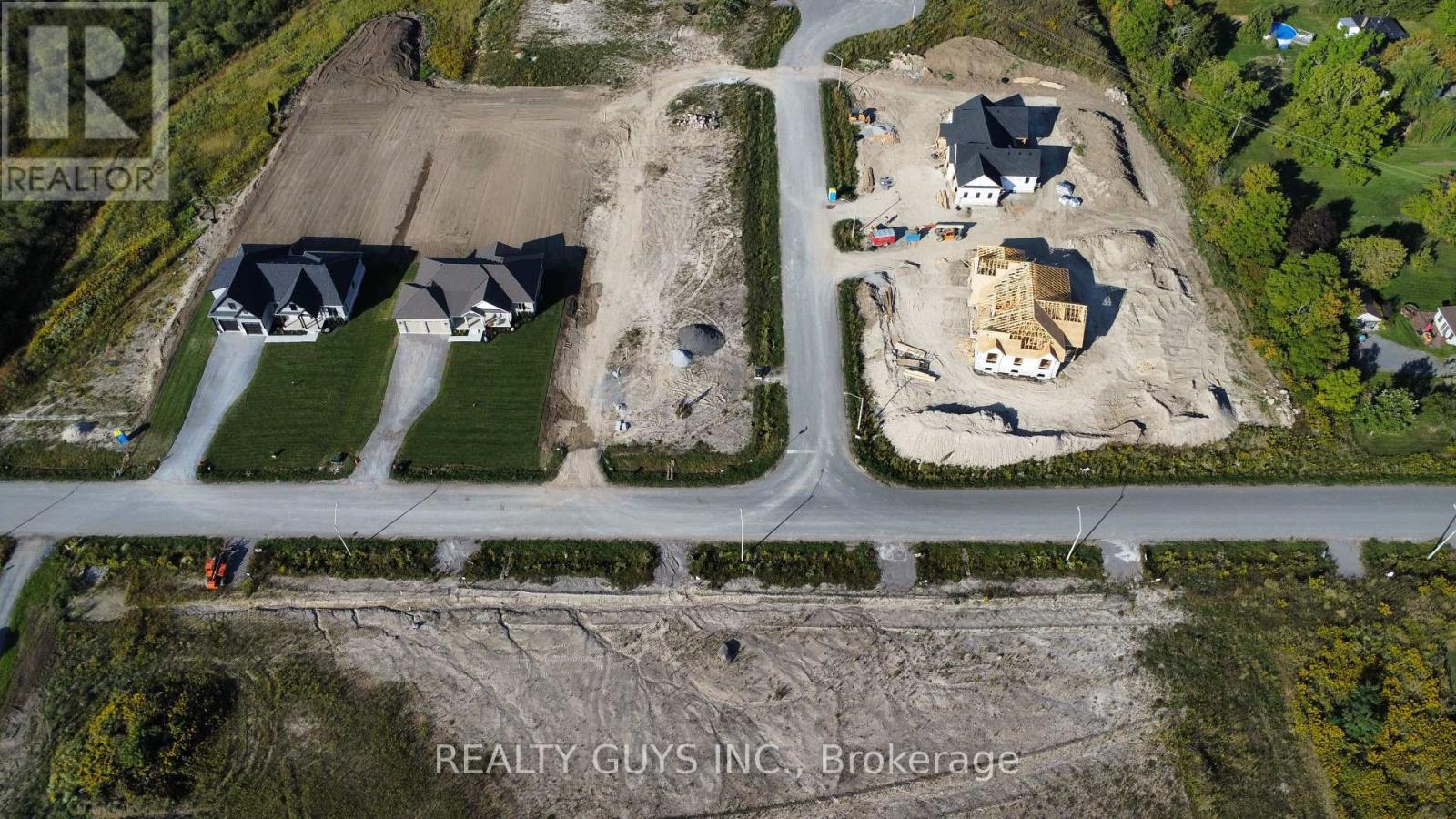 2393 (lot 11) Gwendolyn Court Property Photo 3