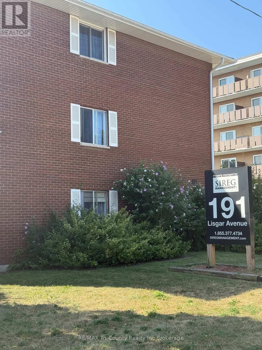 105 - 191 Lisgar Avenue Property Photo 1