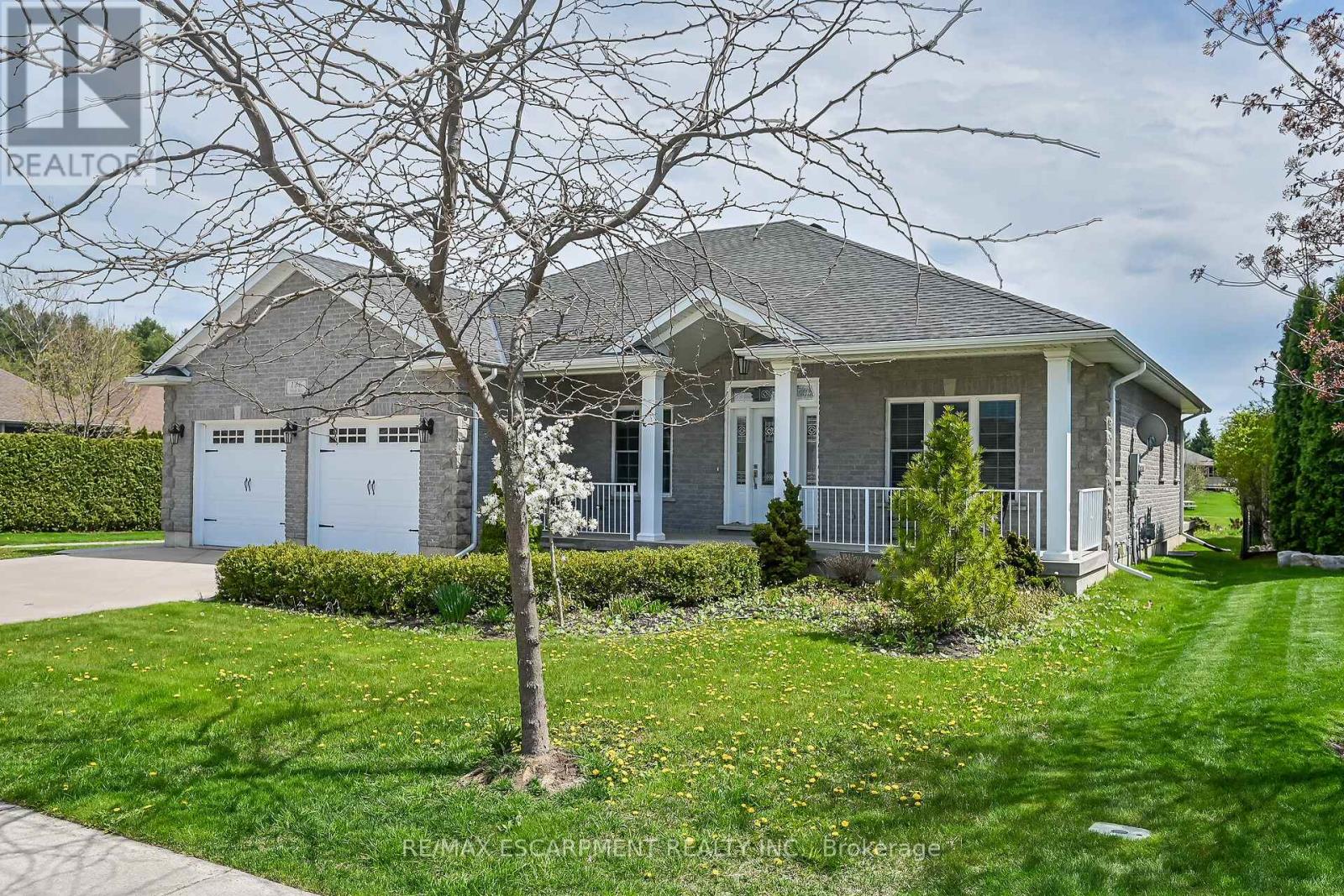 186 DONJON BOULEVARD Property Photo 1